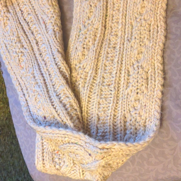 Joe Fresh NWT Beautiful Scarf New - Picture 9 of 11